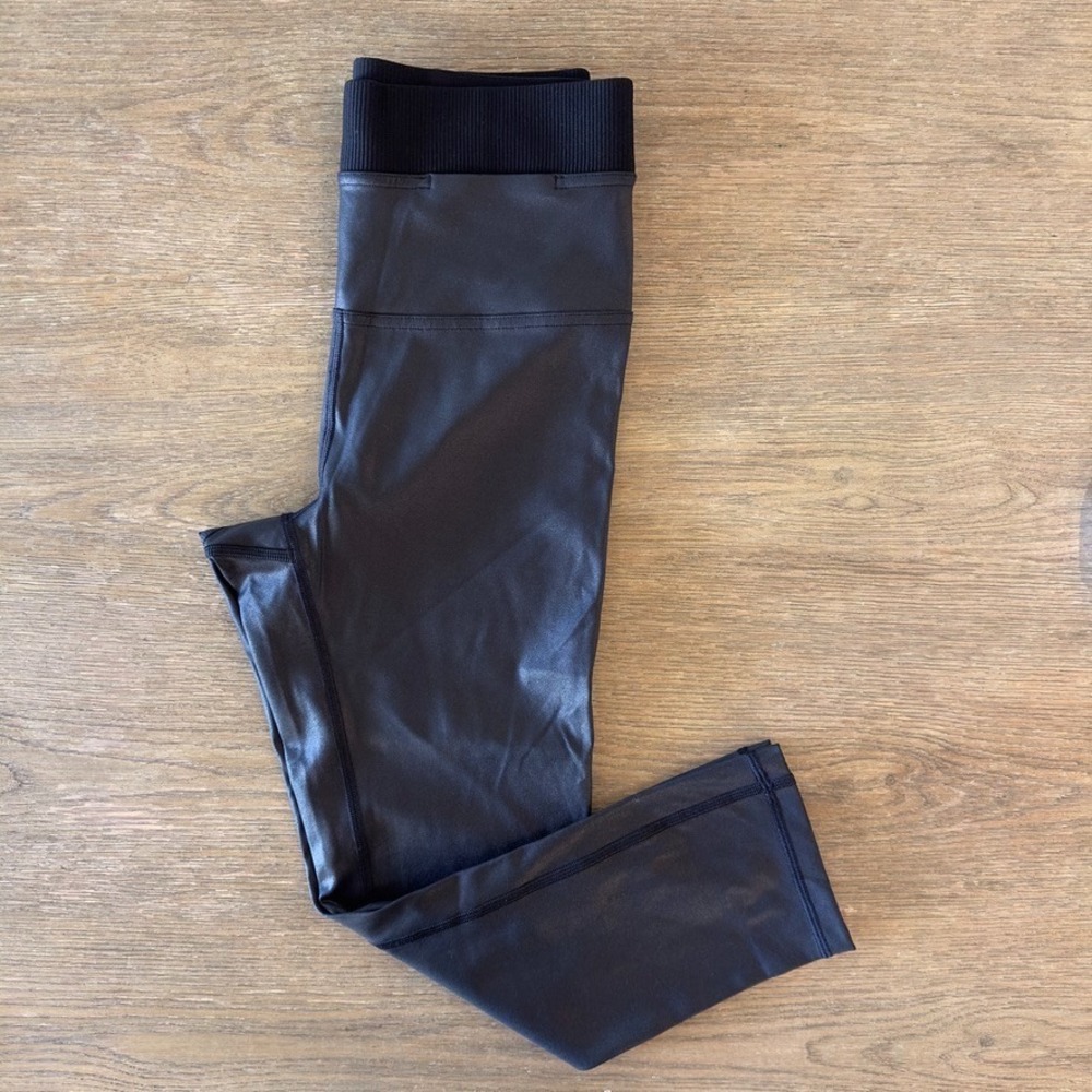 Lululemon Women's Power Position SHR Crop Pant 21"-Black Matte Foil-Sz 4 #W6AWVS